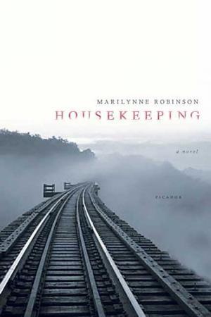 Book cover of Housekeeping by Marilynne Robinson