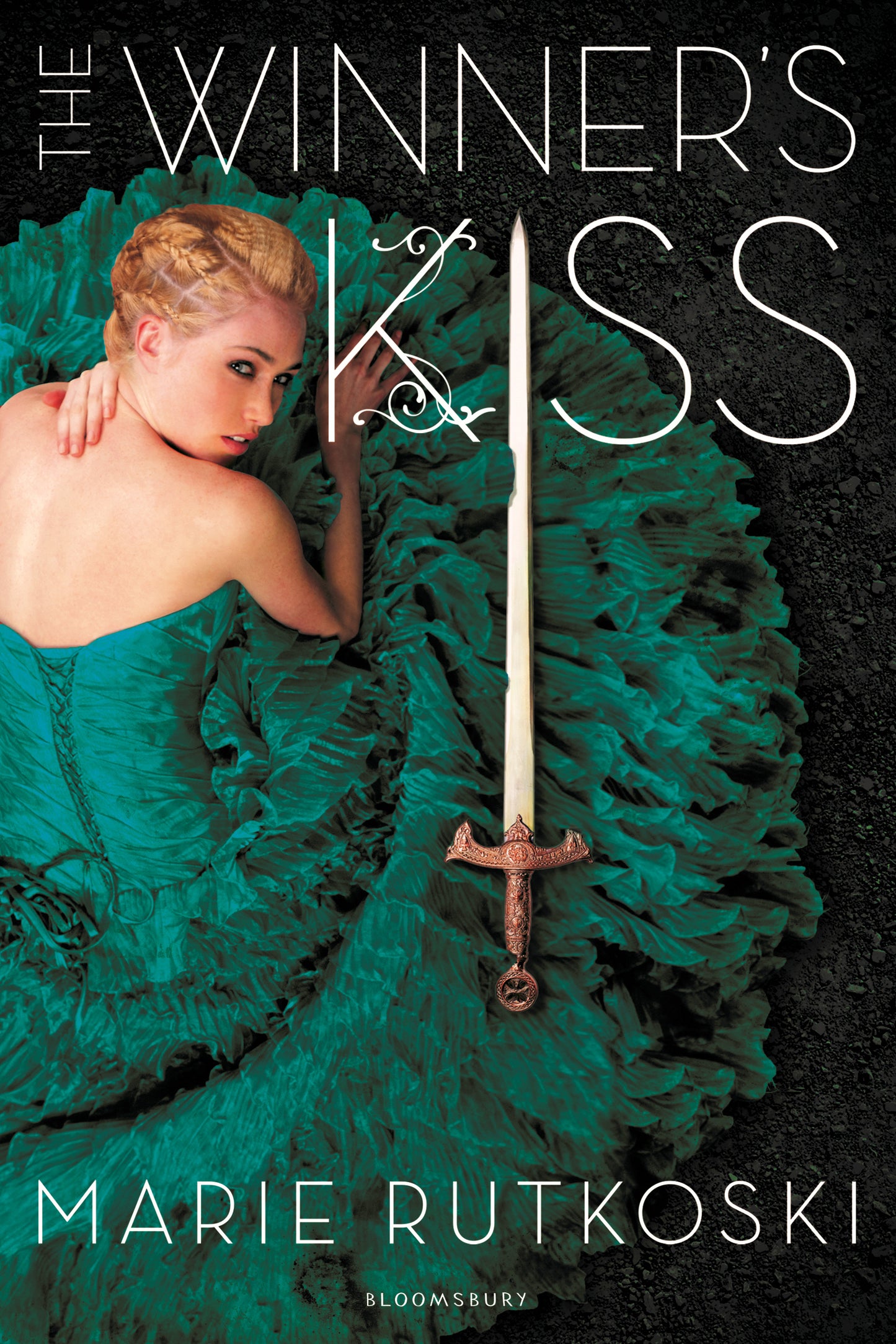 Book cover of The Winner's Kiss by Marie Rutkoski