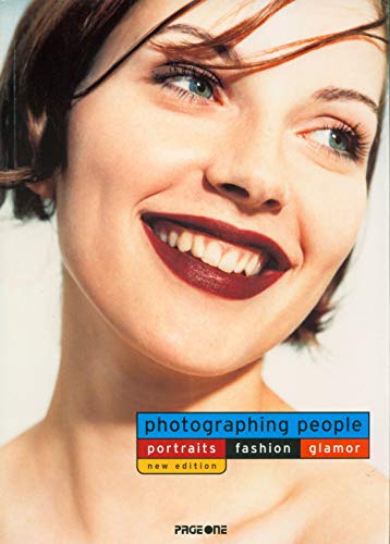 Book cover of Photographing People by Praca Zbiorowa