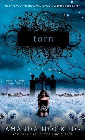 Book cover of Torn by Amanda Hocking