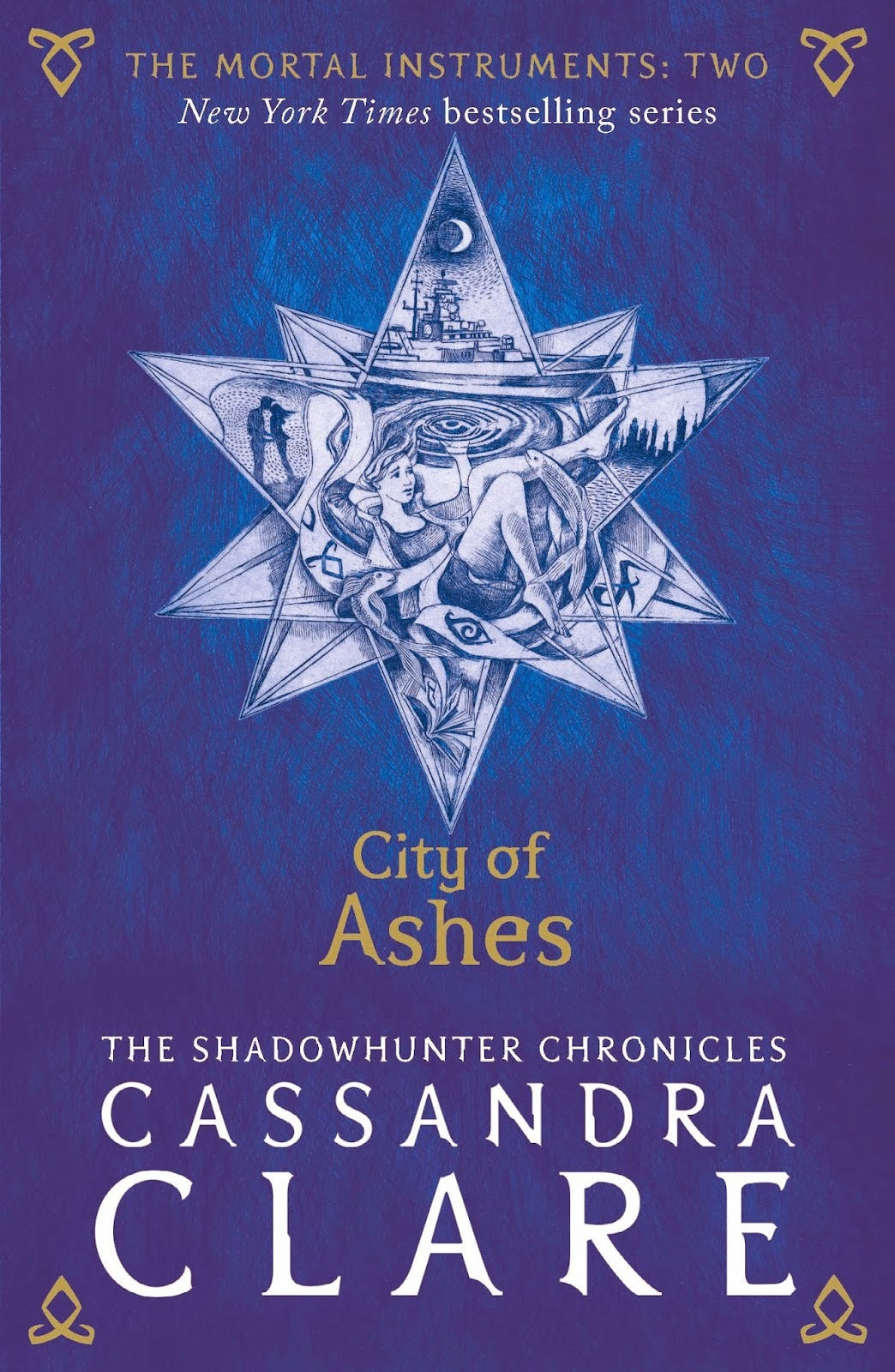 Book cover of City Of Ashes by Cassandra Clare