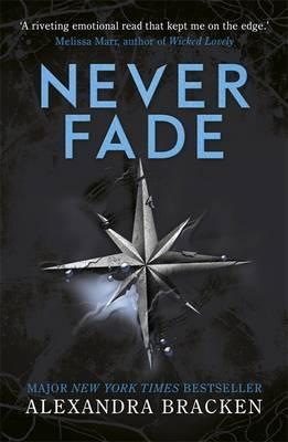 Book cover of Never Fade by Alexandra Bracken