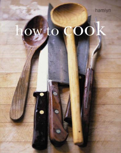 Book cover of How To Cook by Hamlyn