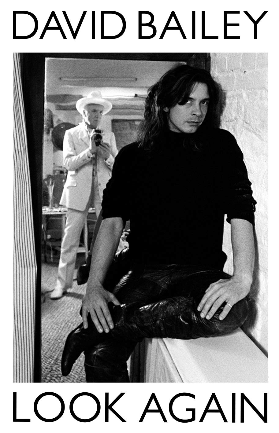 Book cover of Look Again by David  Bailey, James    Fox (Ghostwriter)